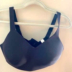 Lululemon Hold True 38D sports bra